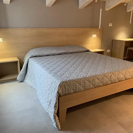 Giulietta Nei Sassi Matera